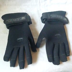 Xcel 3.2 Titanium Dive Gloves